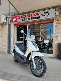 Piaggio Beverly 125 Tourer