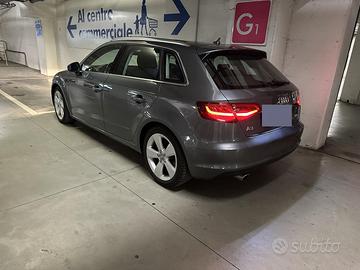 Audi A3 1.6 TDI 110 cv ambition