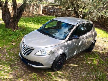 lancia Ypsilon 2014 1.3 mtj