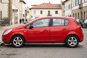 Opel Corsa 2008 - motore rotto (Gomme nuove)