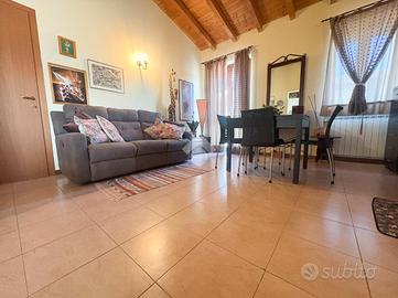 2 LOCALI A BRANDICO