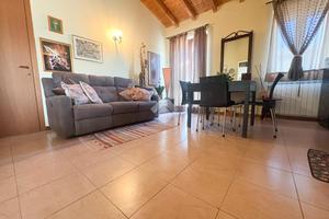 2 LOCALI A BRANDICO