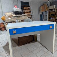 Scrivania per ragazzi 