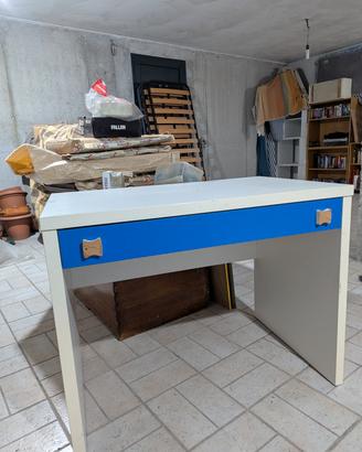 Scrivania per ragazzi 