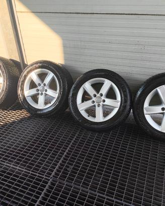 Cerchi invernali Audi 225/55R16 7Jx16H2 ET46