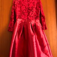 Abito vestito con gonna lunga svasata