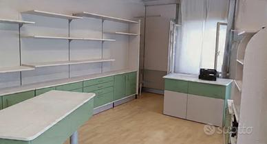 arredamento negozio