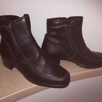 Stivaletto nero in vera pelle nuovo n.37