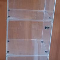 vetrina in plexiglass 