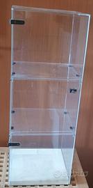 vetrina in plexiglass 