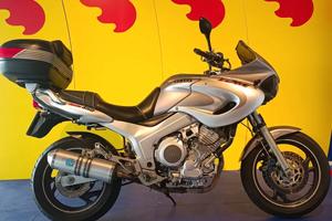 Moto Yamaha TDM 850 