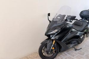 Yamaha tmax t-max tech max 560 nero opaco