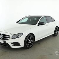 MERCEDES E 220 D AMG LINE BERLINA