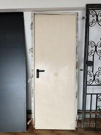 Porta tagliafuoco usata