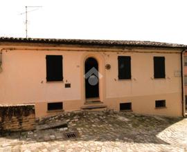CASA DI CORTE A LONGIANO