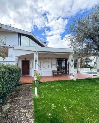 Villa di 400 m² con più di 5 locali e box auto dop
