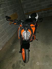 KTM DUKE 390
