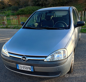 Opel corsa 1.2 benzina