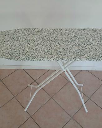 Asse da stiro compatto IKEA