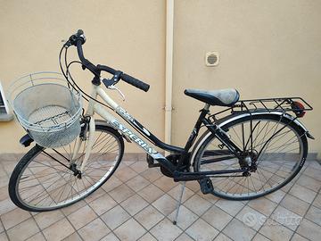 Bici usata da donna