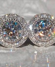 Orecchini punto luce