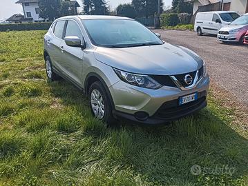 nissan Qashqai benzina 