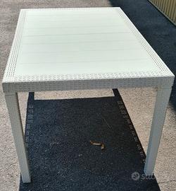 Tavolo da giardino