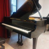 Pianoforte Yamaha C5 con trasporto e panca inclusi