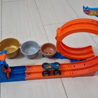 Hot Wheels Monster Trucks Loop & Flip Trophy Chall