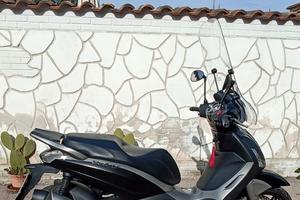 Beverly 350 anno 2015