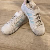 Scarpe adidas bambina numero 32