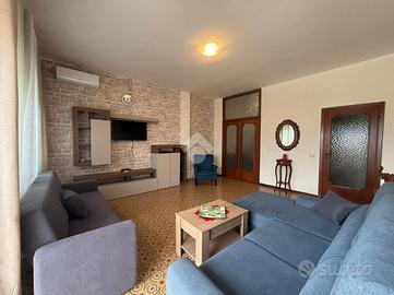 3 LOCALI A TERRACINA