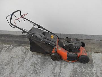 Tagliaerba a motore 4 tempi