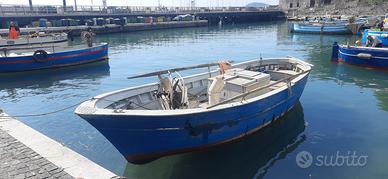 Barca da pesca con motore Mercedes