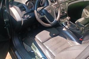 Opel  Insignia 