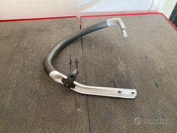 Impugnatura per motosega Husqvarna 550 XP.