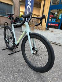 bici gravel ORBEA TERRA RACE M31eLTD tg L nuova