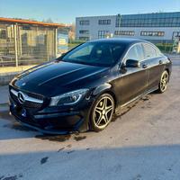 Mercedes CLA 200 1.6 Benzina Premium AMG