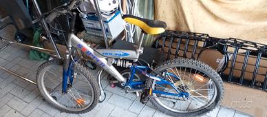 bicicletta BMX 