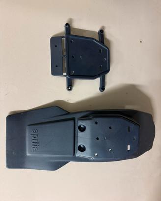 Porta targa fondo di magazzino Aprilia Area 51