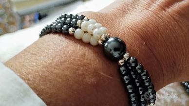 Bracciale e collana perline bianche e nere