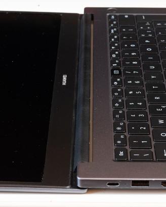 Huawei MateBook D14 - Display IPS 14" Full HD, i5-