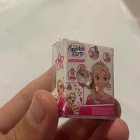 Bambola in miniatura