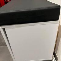 Cuscino pelle nera imbottito e sfoderabile