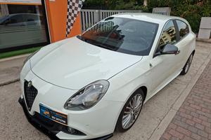 Alfa Romeo Giulietta 1750 t. Quadrifoglio Verde 24