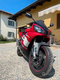 Yamaha Yzf R1