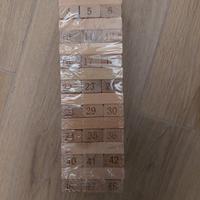 Torre traballante in legno