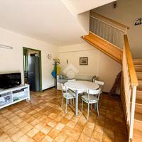 3 LOCALI A FALCONARA ALBANESE