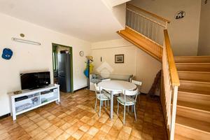 3 LOCALI A FALCONARA ALBANESE