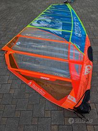 Windsurf: vela, albero, tavola, boma, foil, ecc